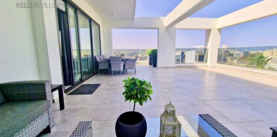 2 bedrooms Apartment in Larnaca, Larnaka,  No. 39948