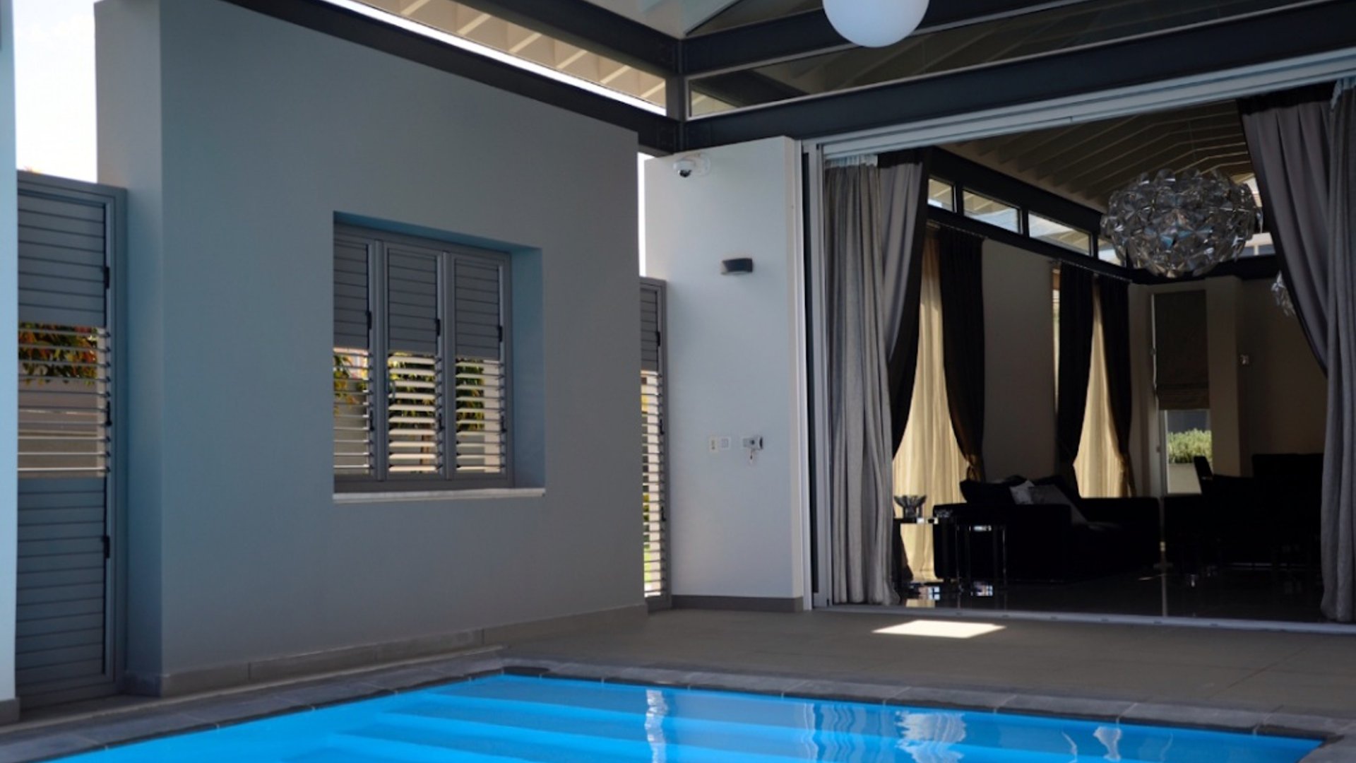 5 bedrooms Villa in Limassol, Cyprus No. 25717