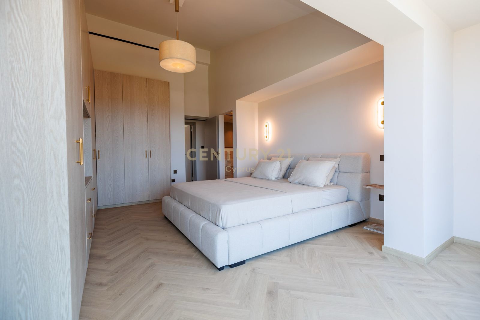 4 bedrooms Villa in Germasogeia, Limassol, Cyprus No. 53464