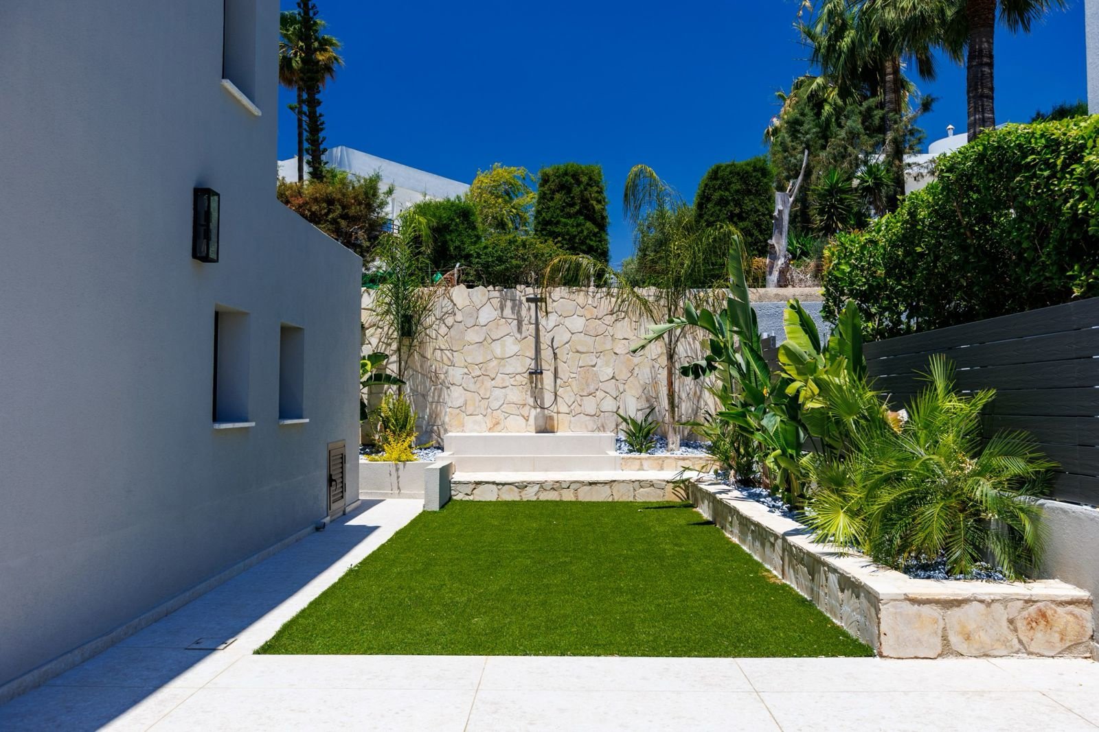 4 bedrooms Villa in Germasogeia, Limassol, Cyprus No. 53464