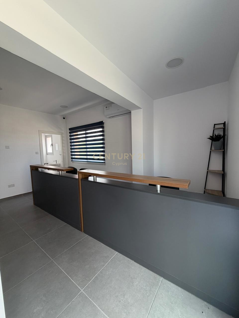 110m2 Bureau à Mesa Geitonia, Limassol, Chypre No. 53463