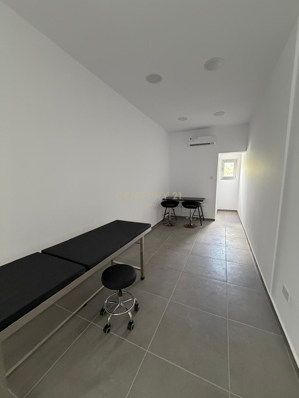 110m2 Bureau à Mesa Geitonia, Limassol, Chypre No. 53463