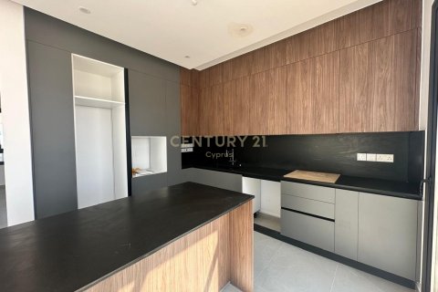 Вилла с 4 спальнями в Агиос Тихонас, Лимасол,  № 53468 4