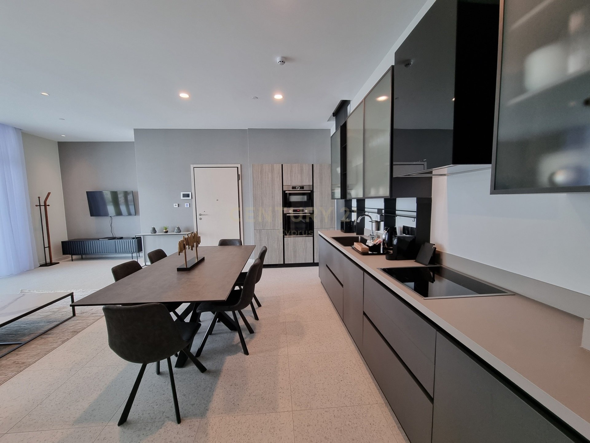 3 dormitorios Apartamento en Germasogeia, Limassol, Chipre No. 31184