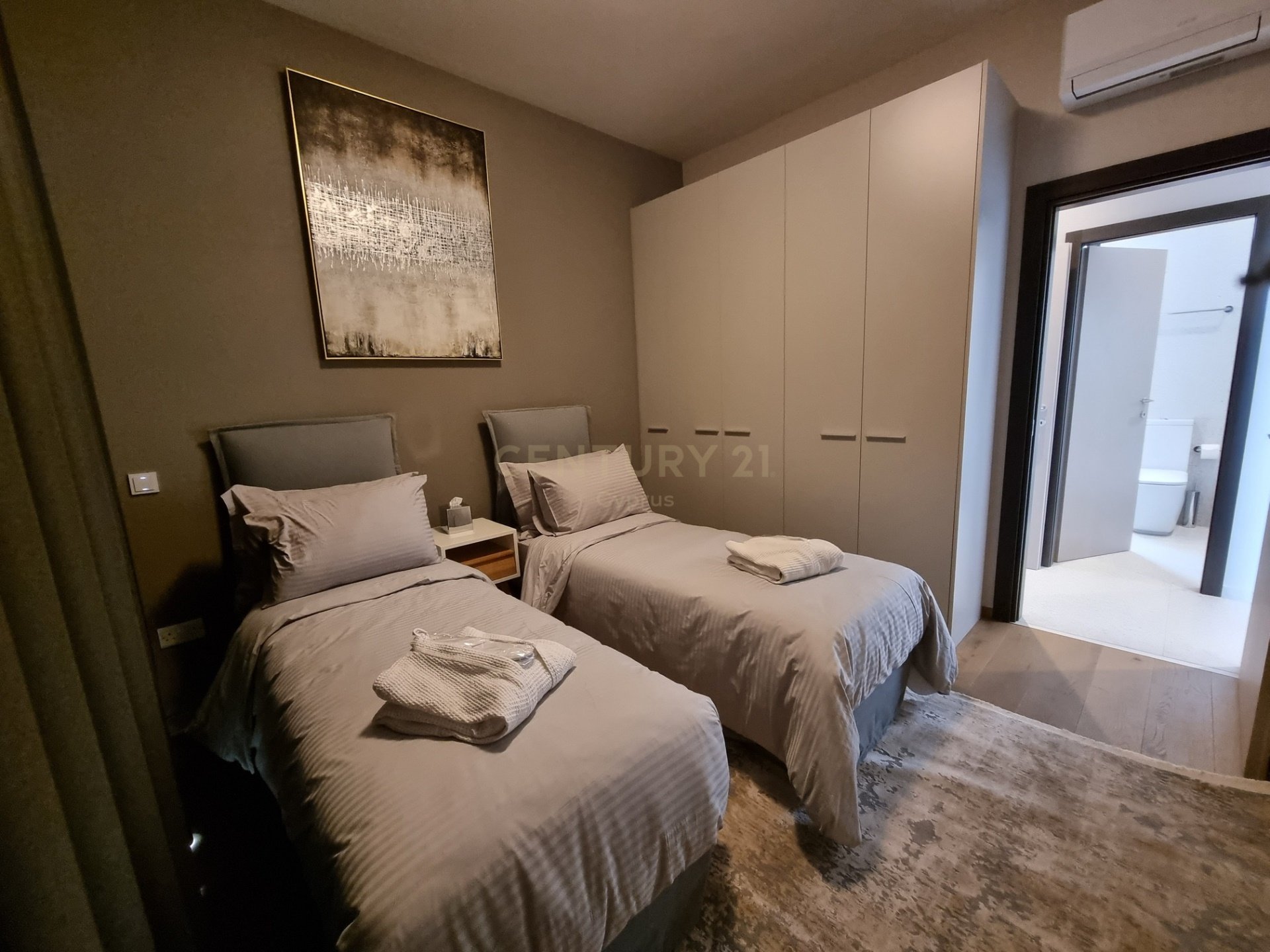 3 dormitorios Apartamento en Germasogeia, Limassol, Chipre No. 31184
