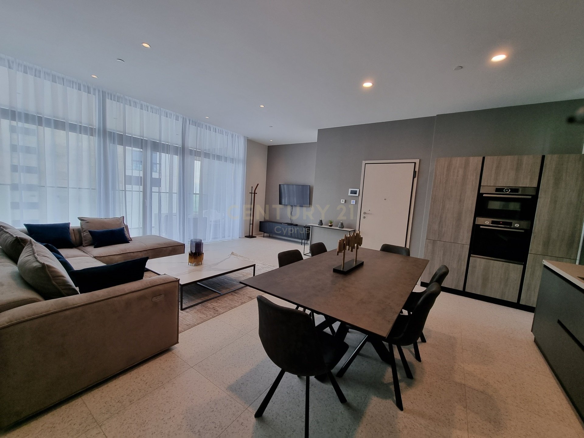 3 dormitorios Apartamento en Germasogeia, Limassol, Chipre No. 31184