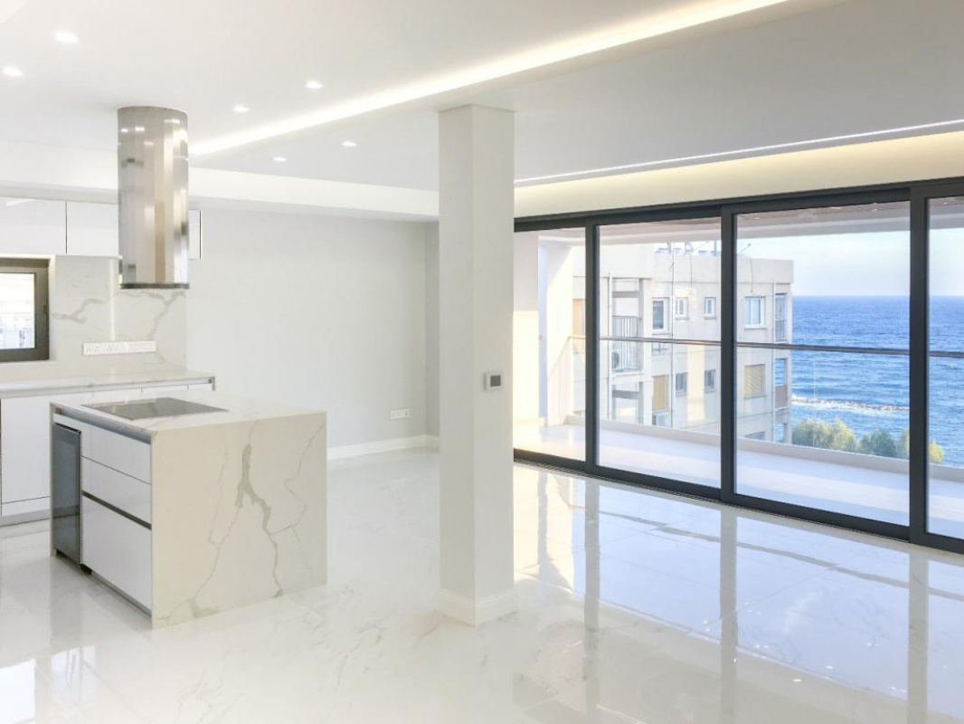3 bedrooms Apartment in Limassol, Cyprus No. 38567
