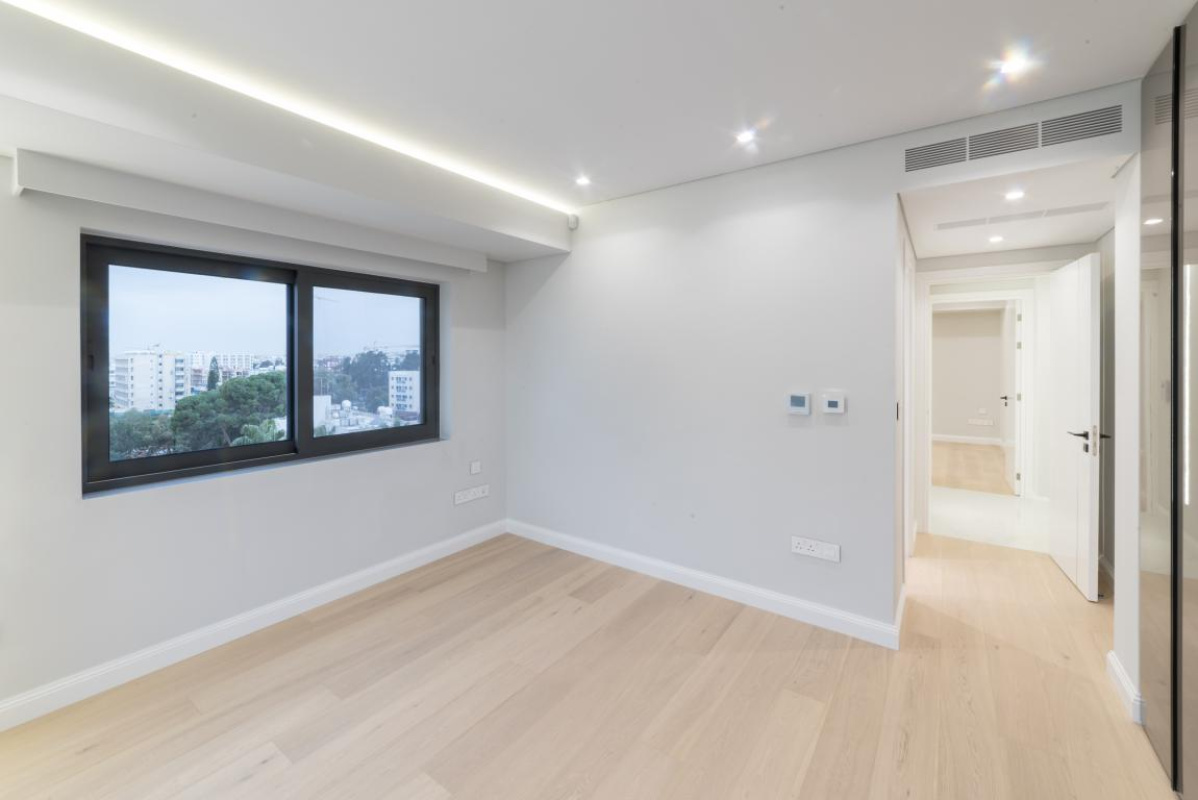 3 bedrooms Apartment in Limassol, Cyprus No. 38567