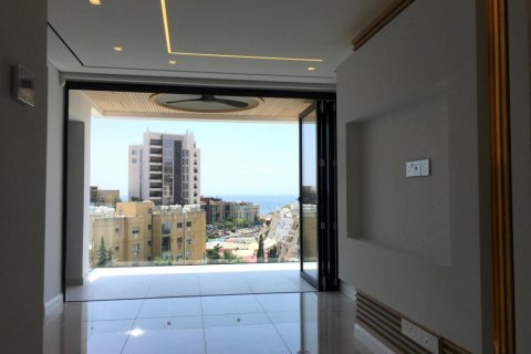 3 dormitorios Apartamento en Limassol,  No. 38566 2