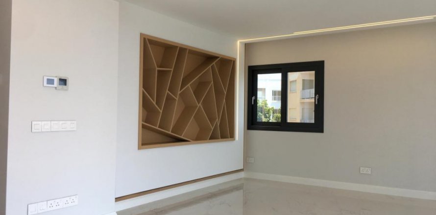 3 dormitorios Apartamento en Limassol,  No. 38566