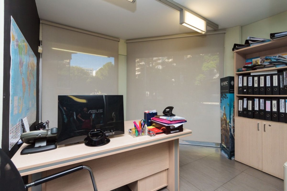 153m2 Commercial property in Nicosia, Cyprus No. 38568