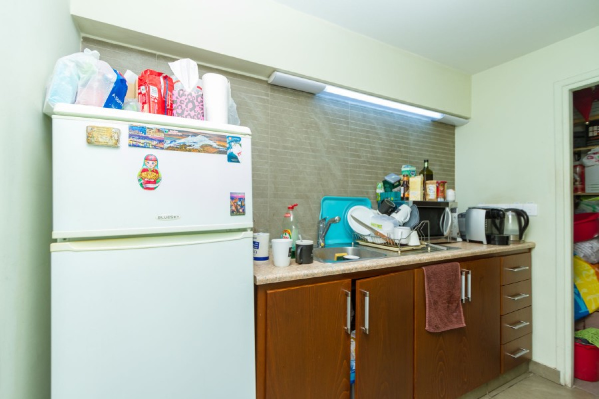 153m2 Commercial property in Nicosia, Cyprus No. 38568