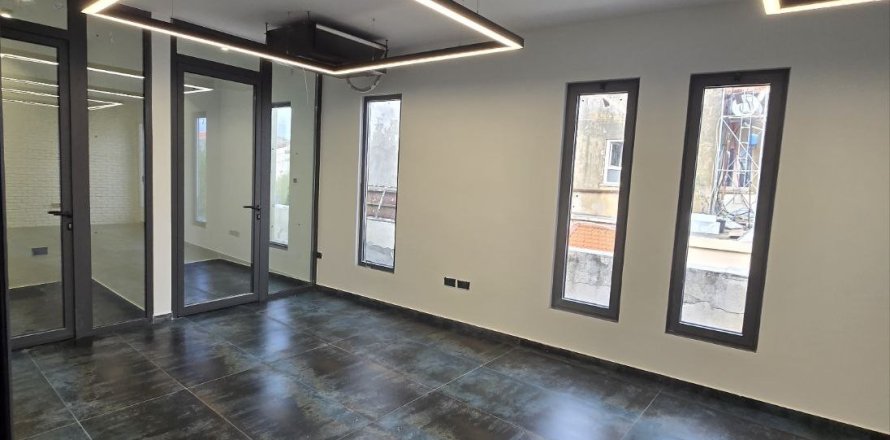 540m2 Bureau à Limassol,  No. 48970
