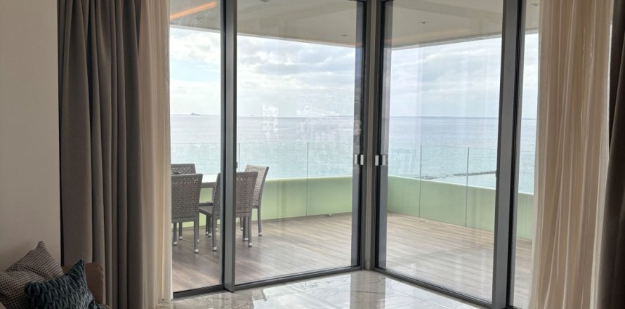 Квартира с 2 спальнями в Лимассол, Лимасол,  № 48971