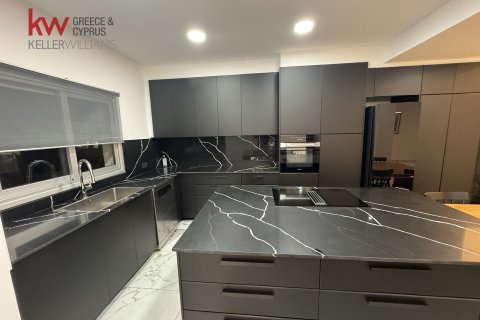 2 bedrooms Apartment in Larnaca, Larnaka,  No. 39640 5