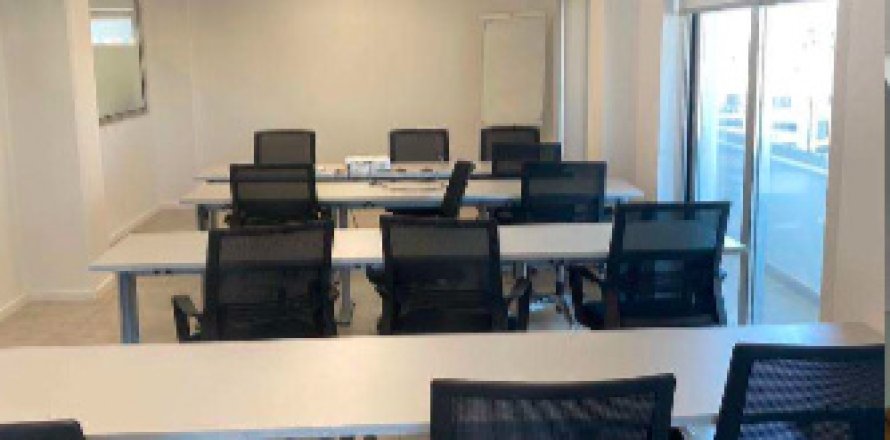 1778m2 Bureau à Larnaca, Larnaka,  No. 39642