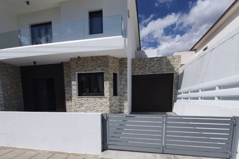 3 bedrooms Townhouse in Livadia, Nicosia,  No. 39639 15