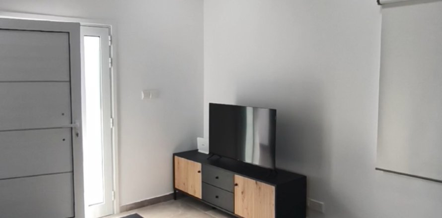 2 bedrooms Townhouse in Larnaca, Larnaka,  No. 39641