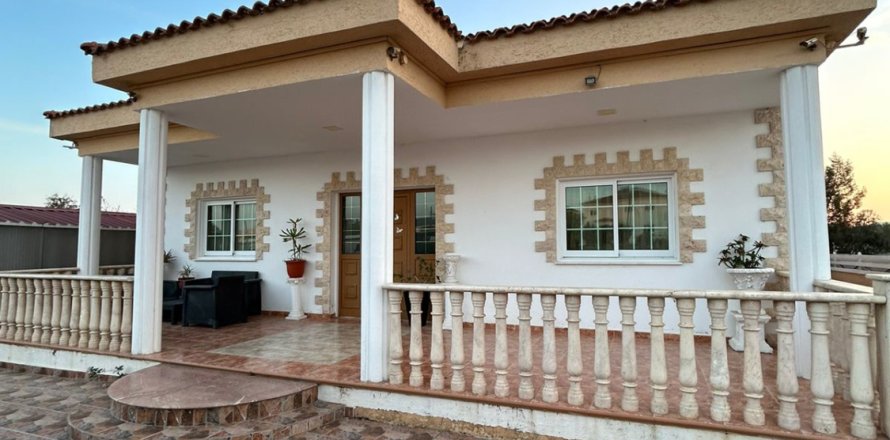 4 chambres Maison de Ville à Ormideia, Larnaka,  No. 39643