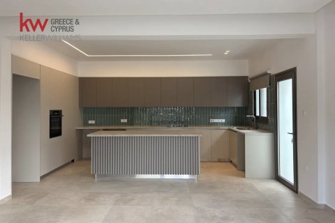 3 bedrooms Apartment in Larnaca, Larnaka,  No. 39644 2