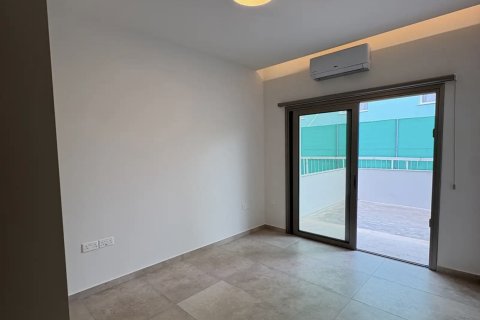 3 bedrooms Apartment in Larnaca, Larnaka,  No. 39644 9