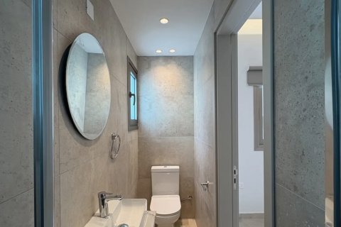 3 bedrooms Apartment in Larnaca, Larnaka,  No. 39644 10