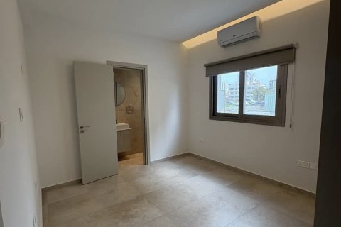 3 bedrooms Apartment in Larnaca, Larnaka,  No. 39644 7