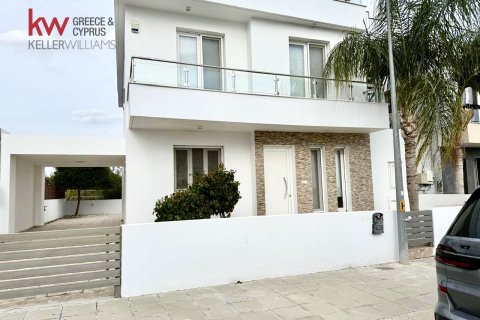 4 bedrooms Townhouse in Livadia, Nicosia, No. 39638
