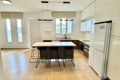 4 bedrooms Townhouse in Livadia, Nicosia,  No. 39638 5