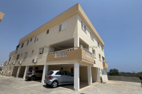 Квартира с 3 спальнями в Паралимни, Аммохостос, Кипр № 37503 24