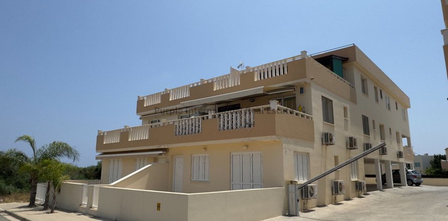 Квартира с 3 спальнями в Паралимни, Аммохостос, Кипр № 37503
