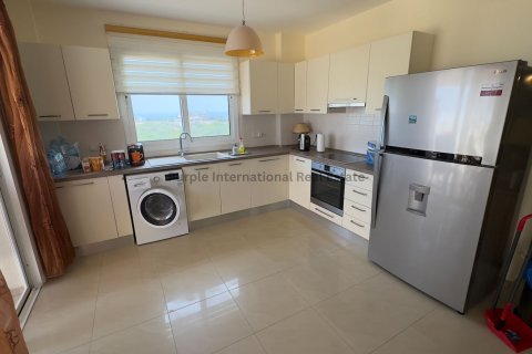 Квартира с 3 спальнями в Паралимни, Аммохостос, Кипр № 37503 3