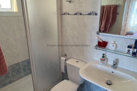 Квартира с 3 спальнями в Паралимни, Аммохостос, Кипр № 37503 17