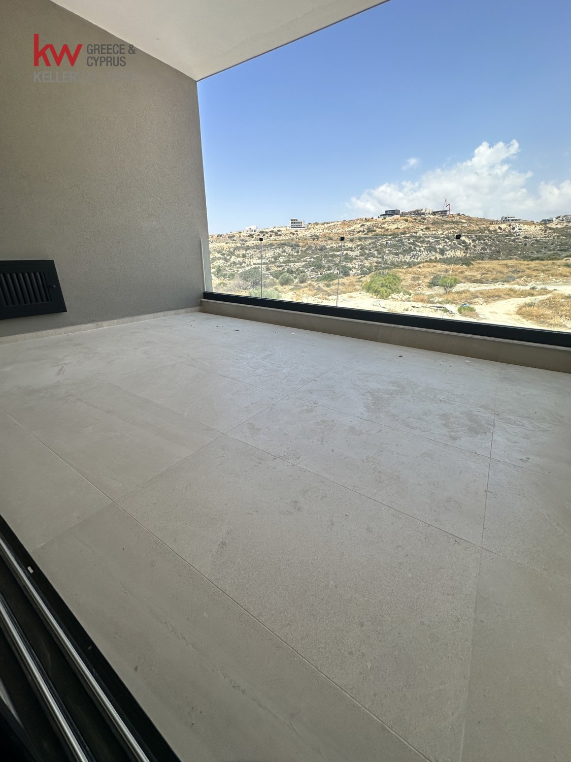 2 bedrooms Apartment in Agios Athanasios, Limassol, Cyprus No. 40274