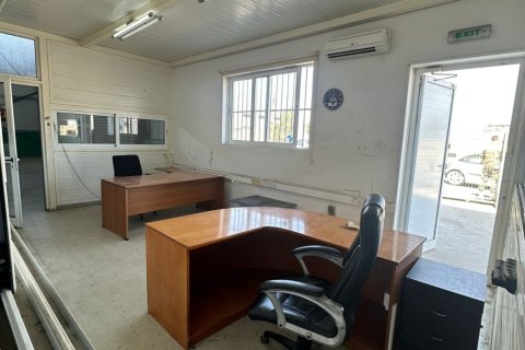 6 rooms Warehouse in Larnaka,  No. 40271 5