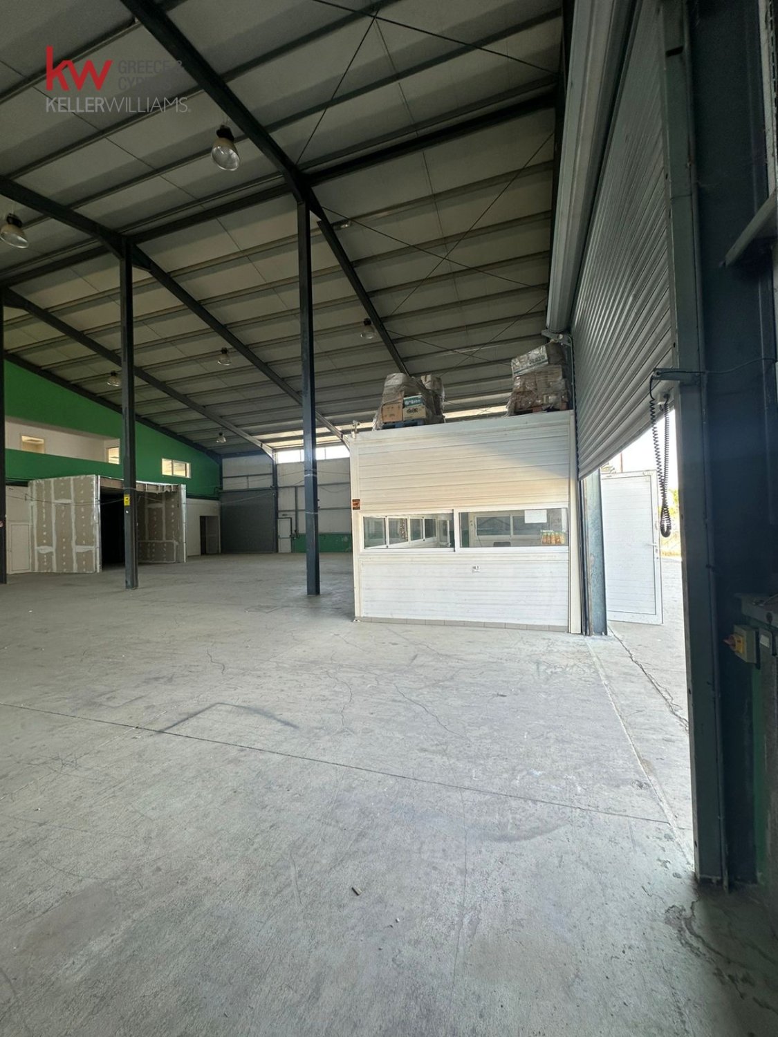 6 habitaciones Almacén en Larnaka, Chipre No. 40271