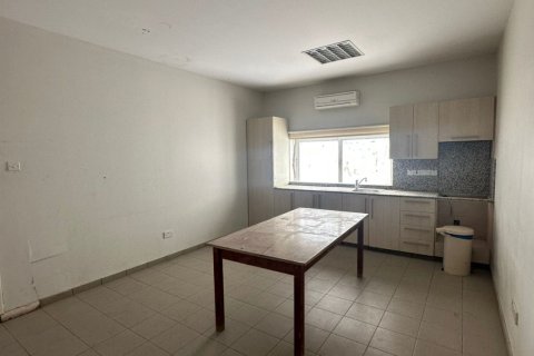 6 rooms Warehouse in Larnaka,  No. 40271 16