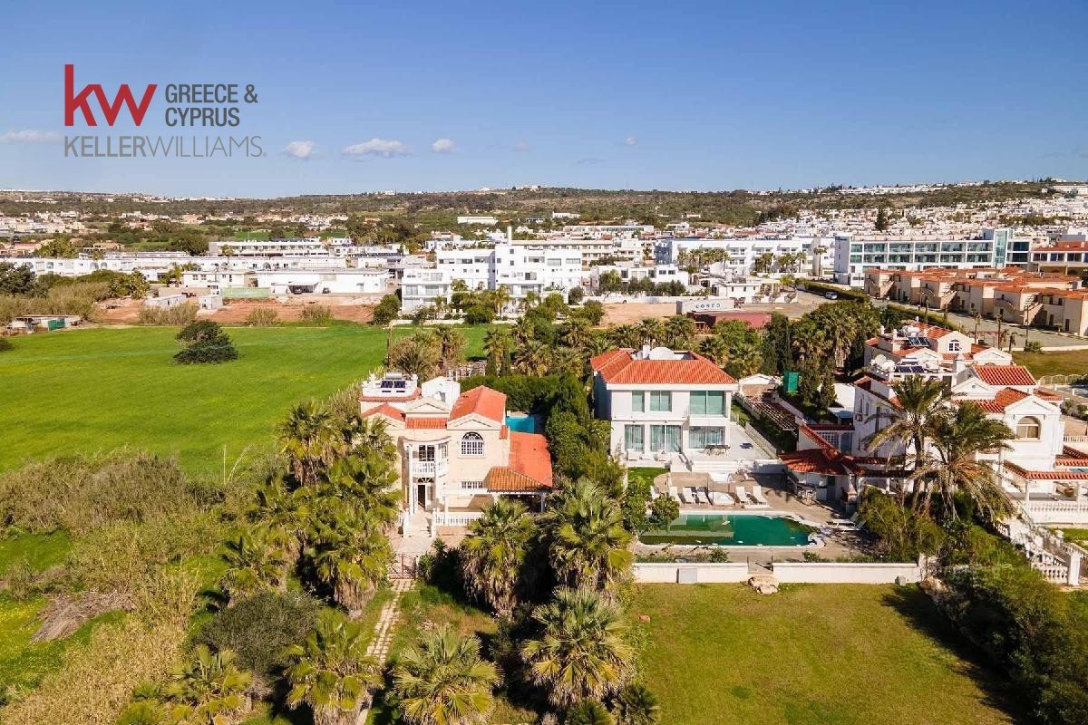 4 bedrooms Villa in Ayia Napa, Ammochostos, Cyprus No. 40270