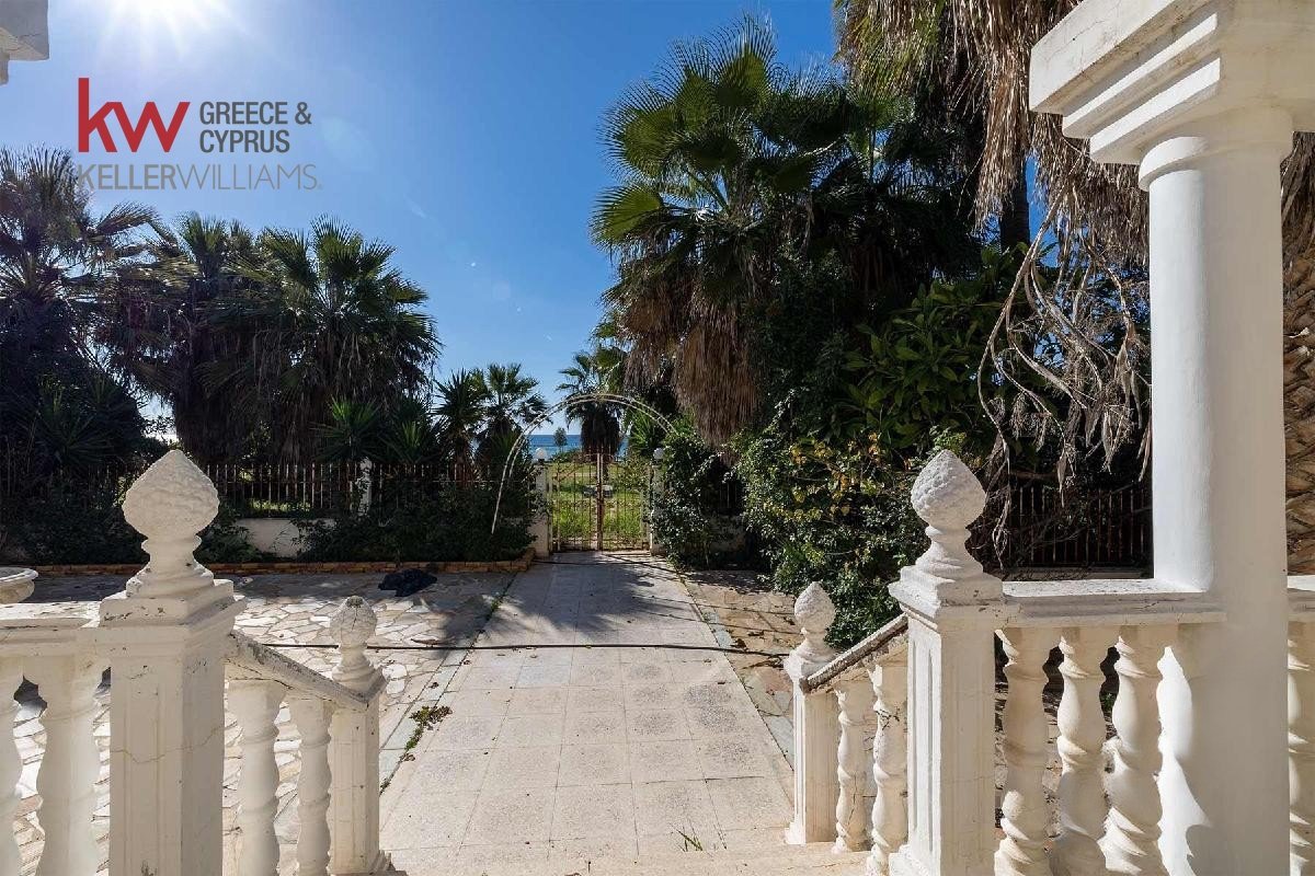 4 bedrooms Villa in Ayia Napa, Ammochostos, Cyprus No. 40270