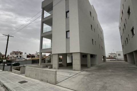 2 bedrooms Apartment in Larnaca, Larnaka,  No. 40269 2