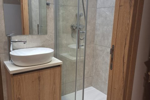 2 bedrooms Apartment in Larnaca, Larnaka,  No. 40145 9