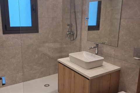 2 bedrooms Apartment in Larnaca, Larnaka,  No. 40145 8