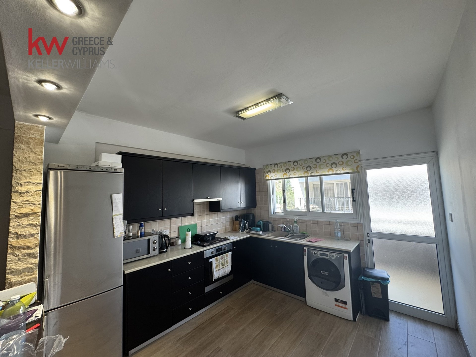 2 bedrooms Apartment in Larnaca, Larnaka, Cyprus No. 40146