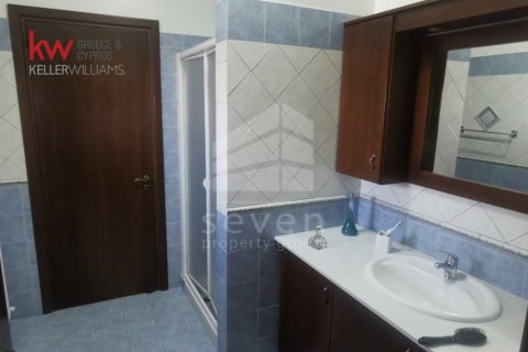 5 bedrooms Townhouse in Larnaka,  No. 40144 17