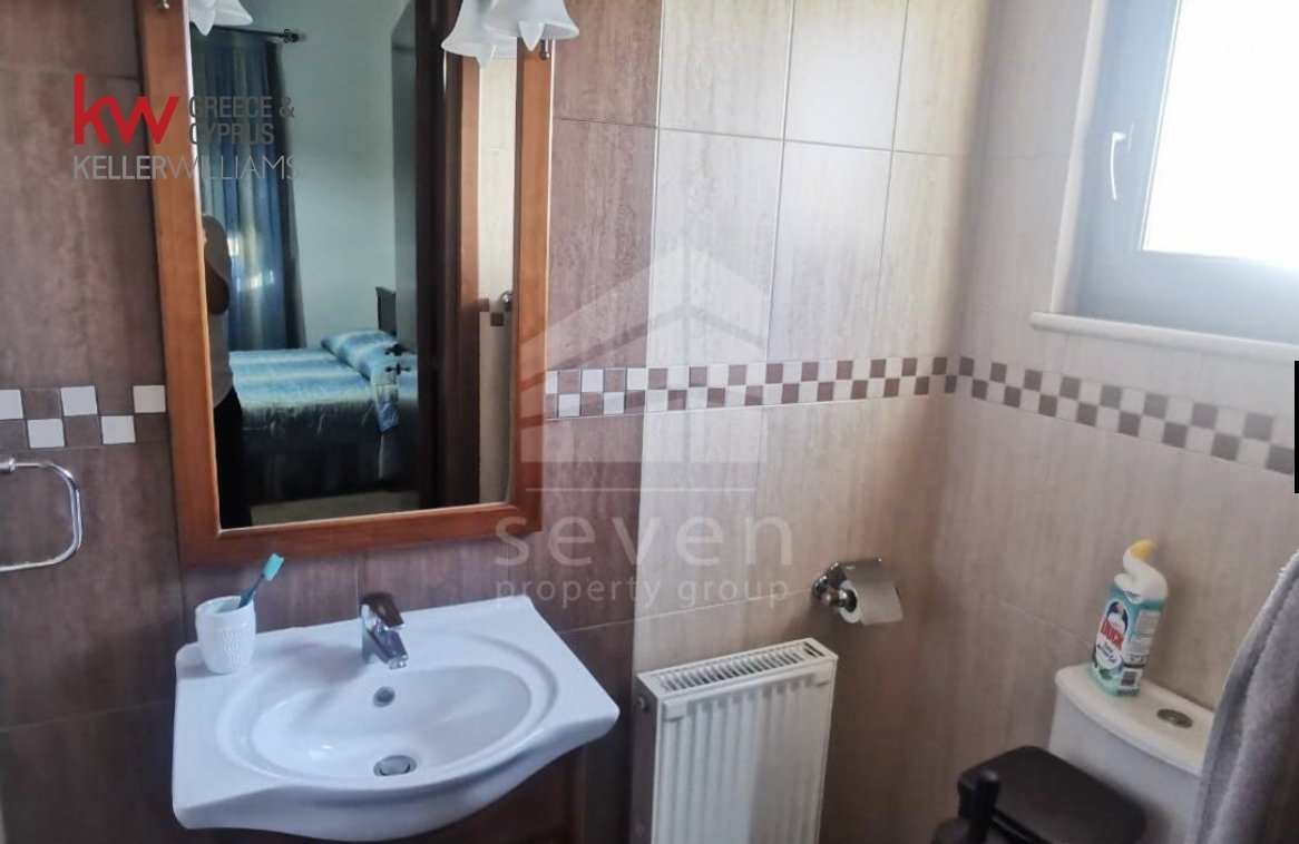 5 bedrooms Townhouse in Larnaka, Cyprus No. 40144