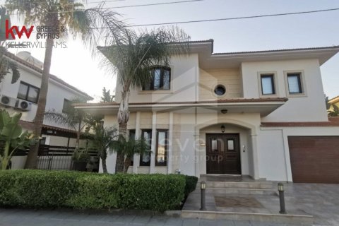 5 bedrooms Townhouse in Larnaka,  No. 40144