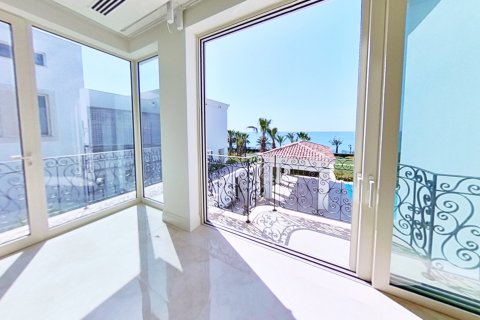 6 chambres Villa à Pervolia, Larnaka,  No. 40148 9