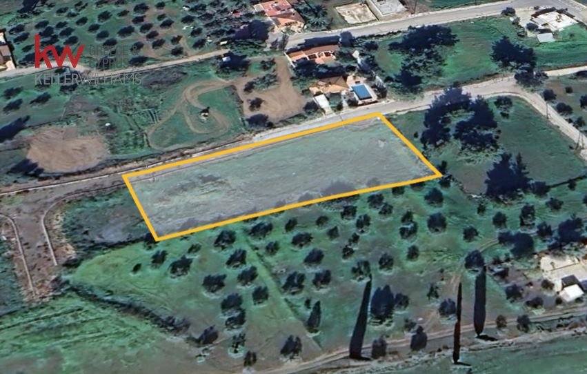 3375m2 Land in Lythrodontas, Nicosia, Cyprus No. 39983