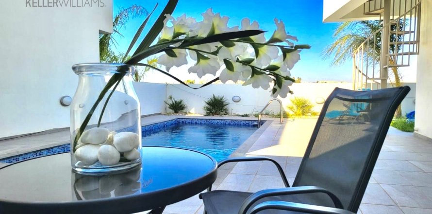 3 bedrooms Villa in Livadia, Larnaka,  No. 39979