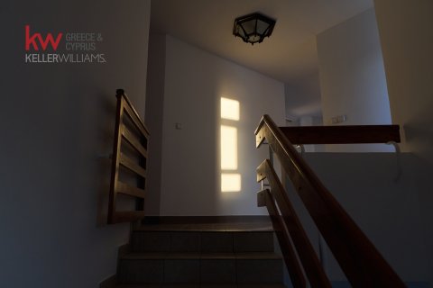 3 bedrooms Duplex in Larnaca, Larnaka,  No. 39977 13